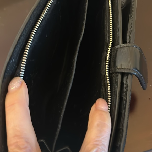 Burberry vintage bifold wallet. Good used condition. Comes with COA! - Picture 8 of 8